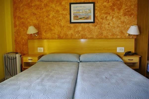 Hotel Clibomar Jamaica Gandia Exterior photo